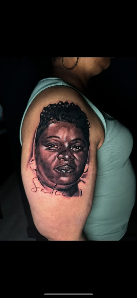 Black & Grey portrait tattoo by Oscar Arce